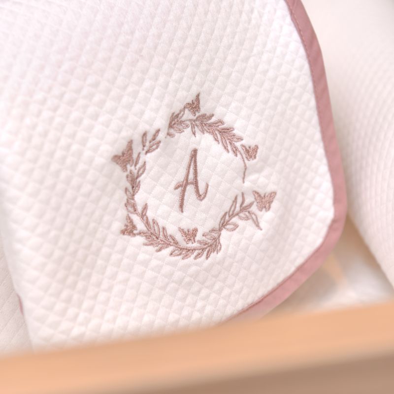 Cueiro Matelassê Soft Touch Offwhite Personalizado